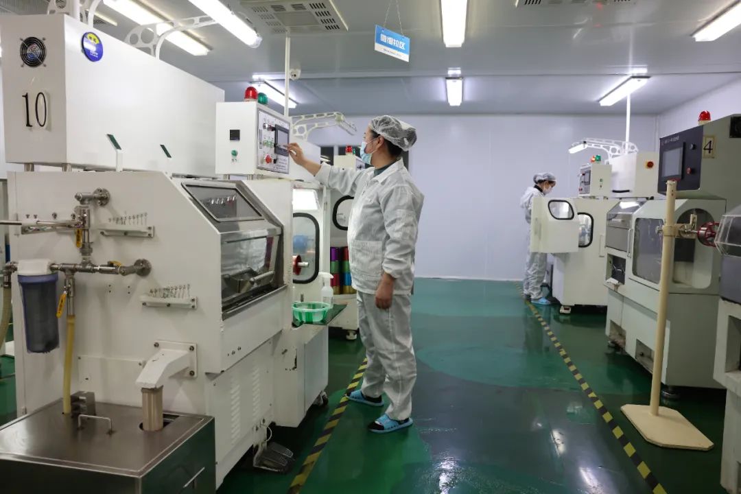 虞愛(ài)華主持召開(kāi)第8次市疫防工作視頻會(huì)商會(huì):守住疫防底線關(guān)鍵是要及時(shí)排除各種風(fēng)險(xiǎn)隱患